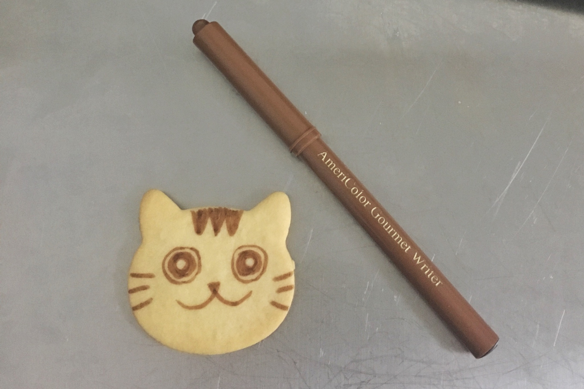手绘猫咪饼干的做法 步骤4