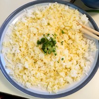 黄金蛋炒饭(改良版)-剩饭也美味的做法 步骤2