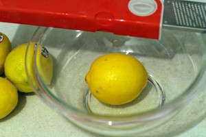 一见倾心的柠檬酱-Lemon Curd的做法 步骤1