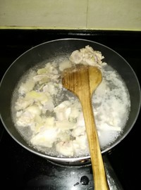 日式鸡肉咖喱的做法 步骤2