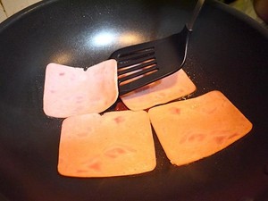 火腿芝士蛋三文治的做法 步驟4