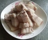 梅菜蒸肉的做法 步骤2