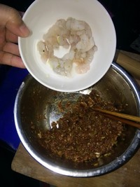 鲜虾猪肉小馄饨的做法 步骤1