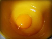 香油鸡蛋(治咳嗽)的做法 步骤2