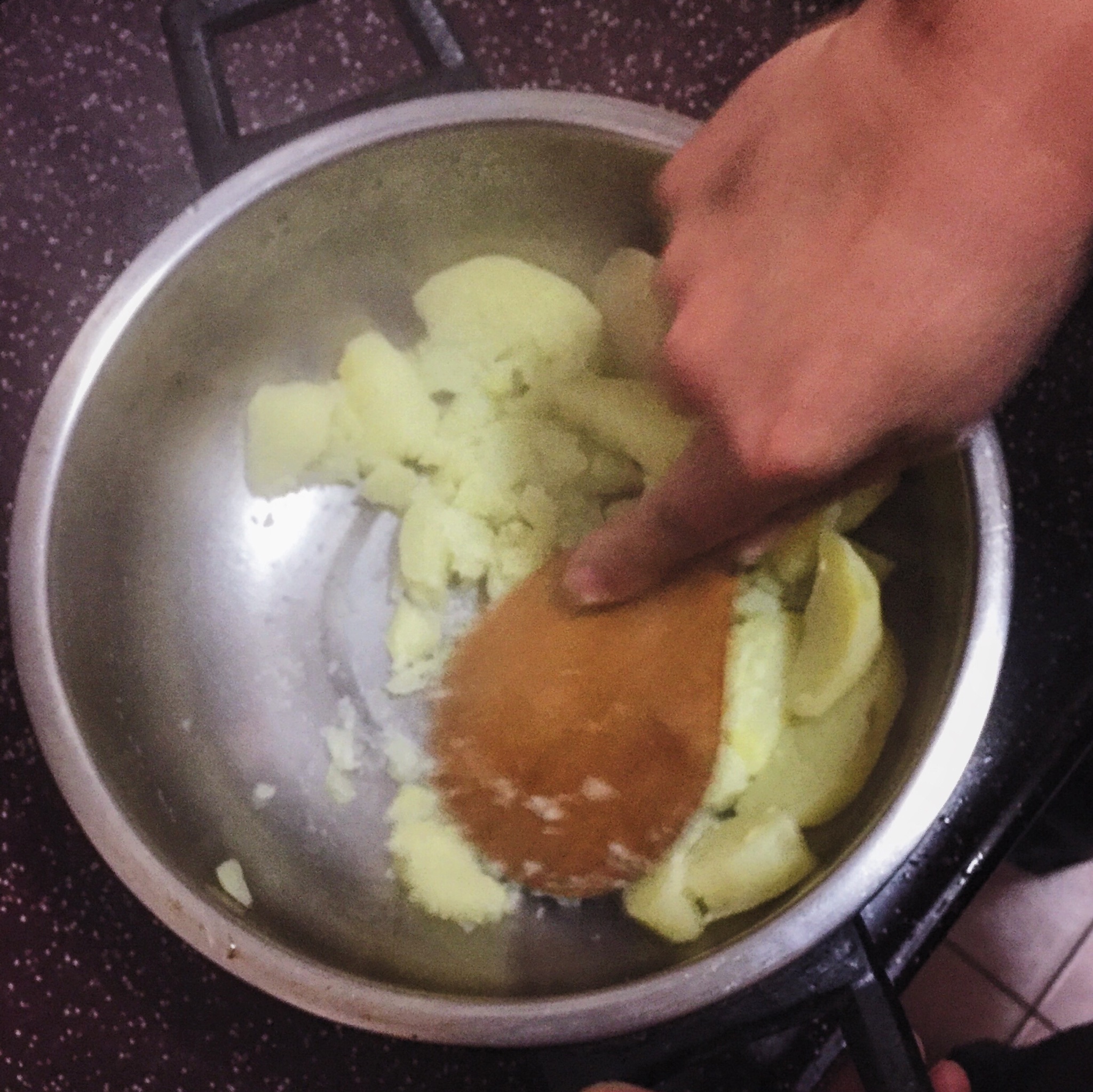 土豆色拉的做法 步骤2