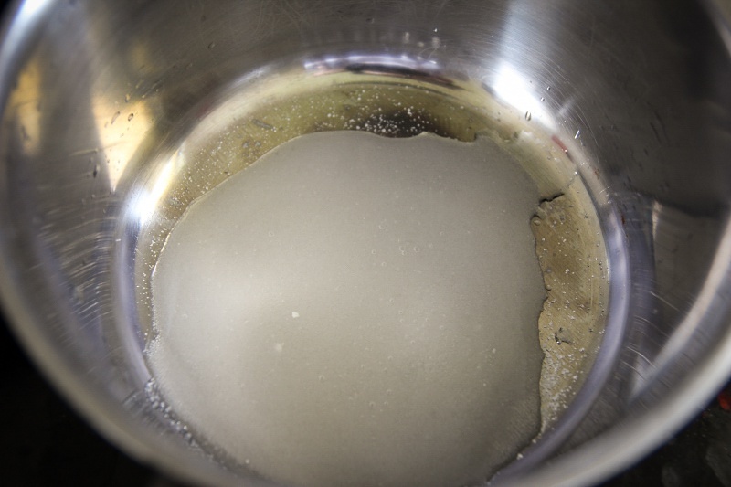 超簡易滑又彈的雞蛋布丁Custard Pudding(詳細教程)的做法 步驟2