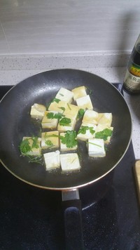 煎嫩豆腐的做法 步骤2